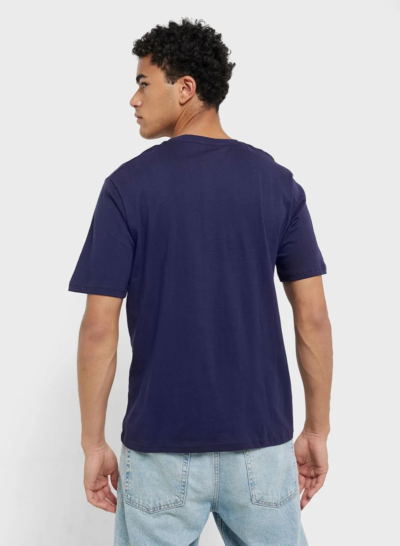 سفنتي فايف تيشيرت بياقة دائرية